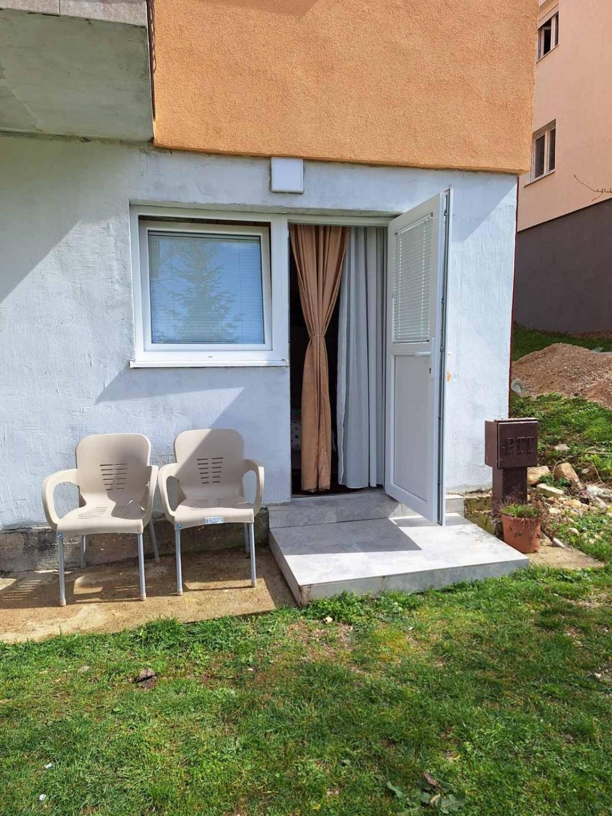 Apartment Buklija Pluzine Exterior photo