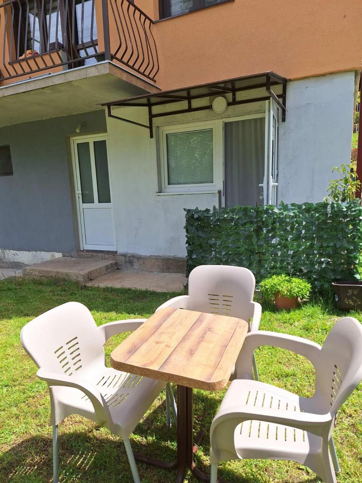Apartment Buklija Pluzine Exterior photo